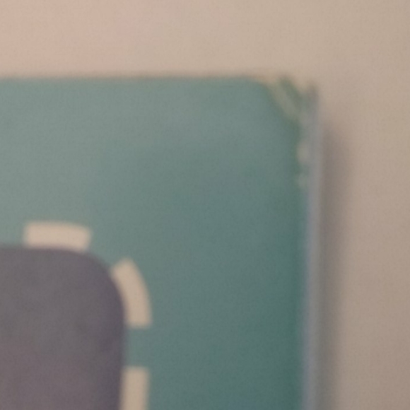 Clifford's Puppy Days The Little Red Sled book - Picture 5 of 6